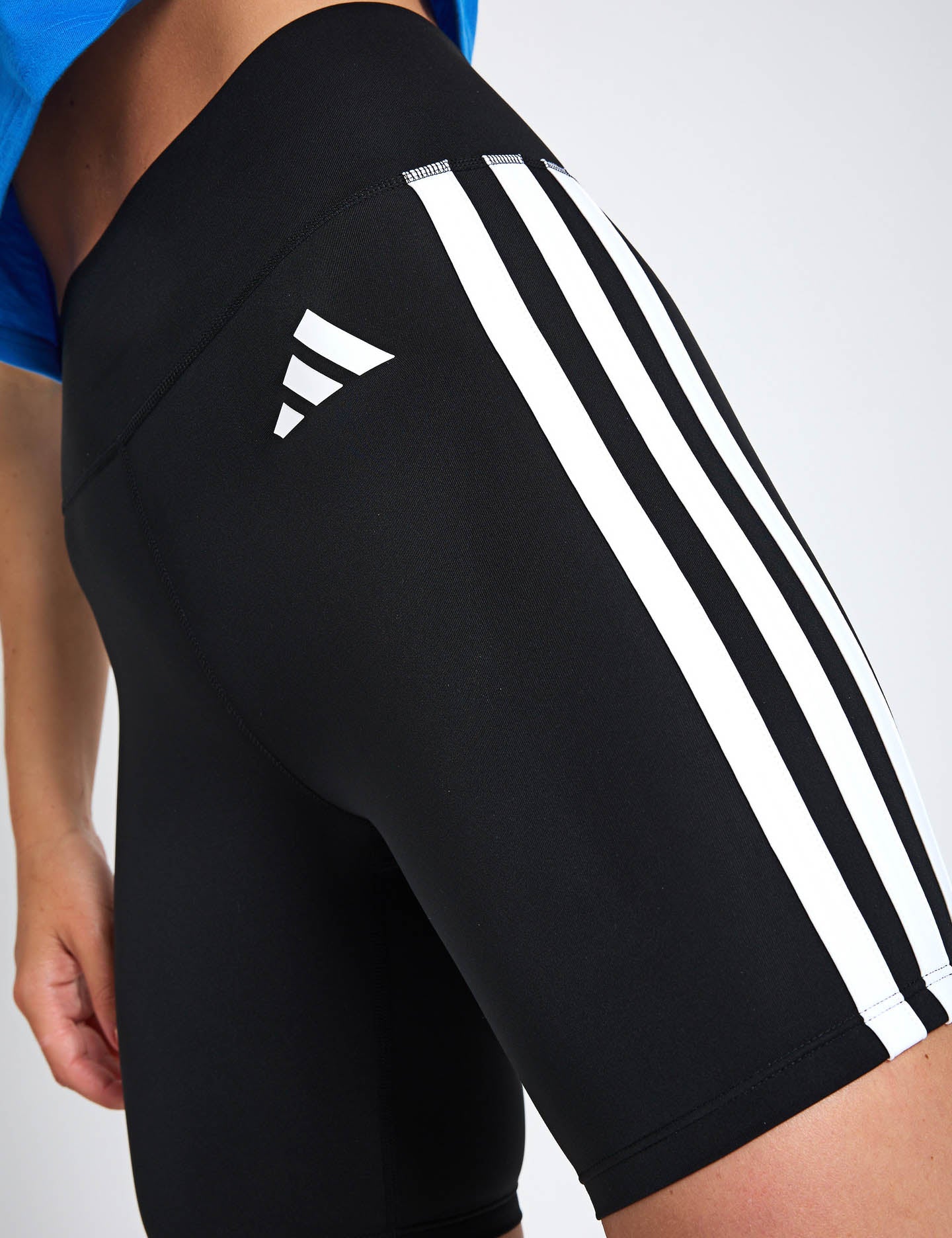 Optime Essentials 3-Stripes Short Leggings - Black/White - Image 3