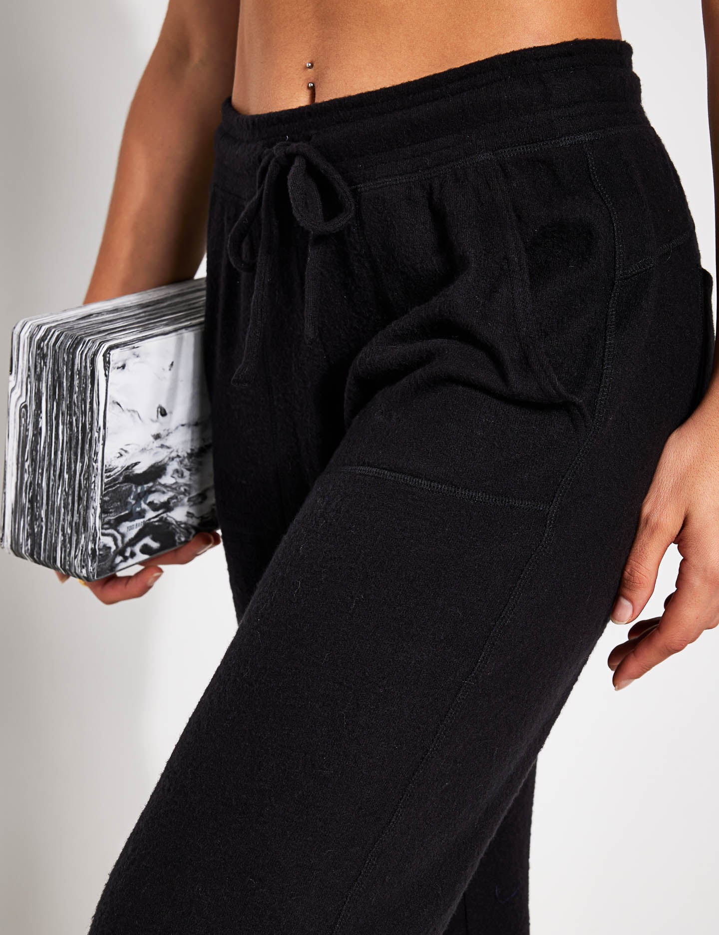 Soho Sweatpant - Black - Image 4