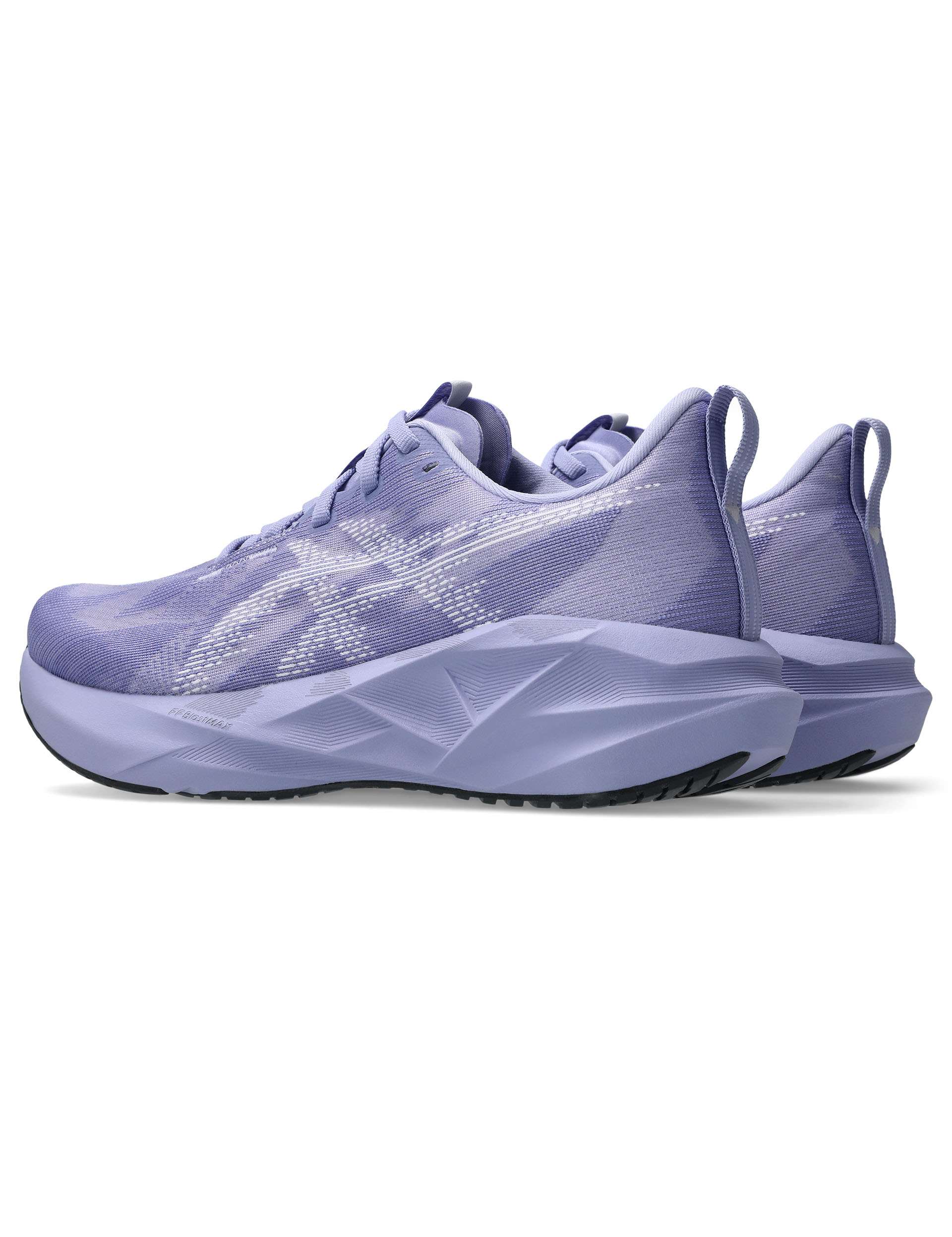 Novablast 5 - Bluebell/Lilac Hint - Image 3