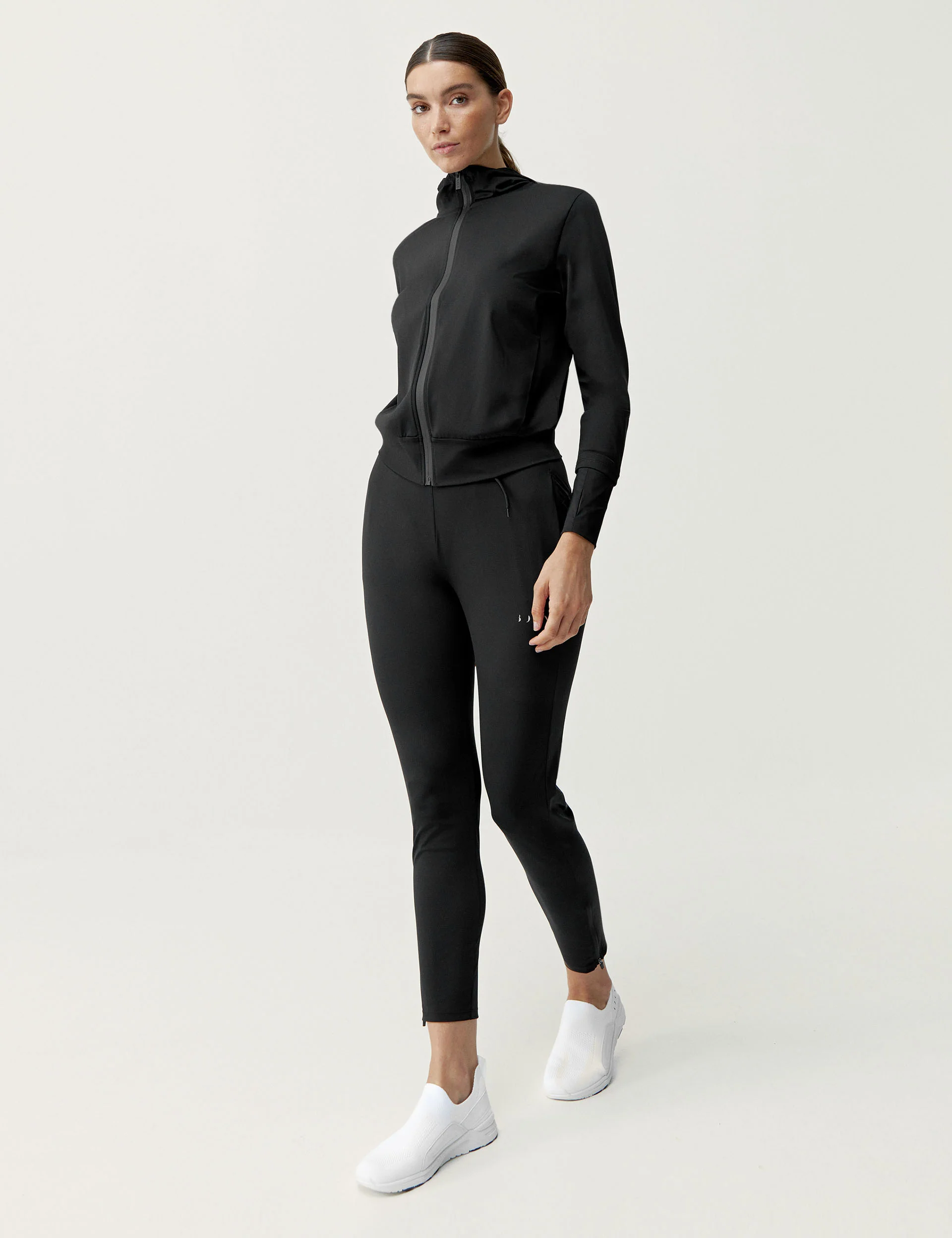 Airla Jogger - Black - Image 6