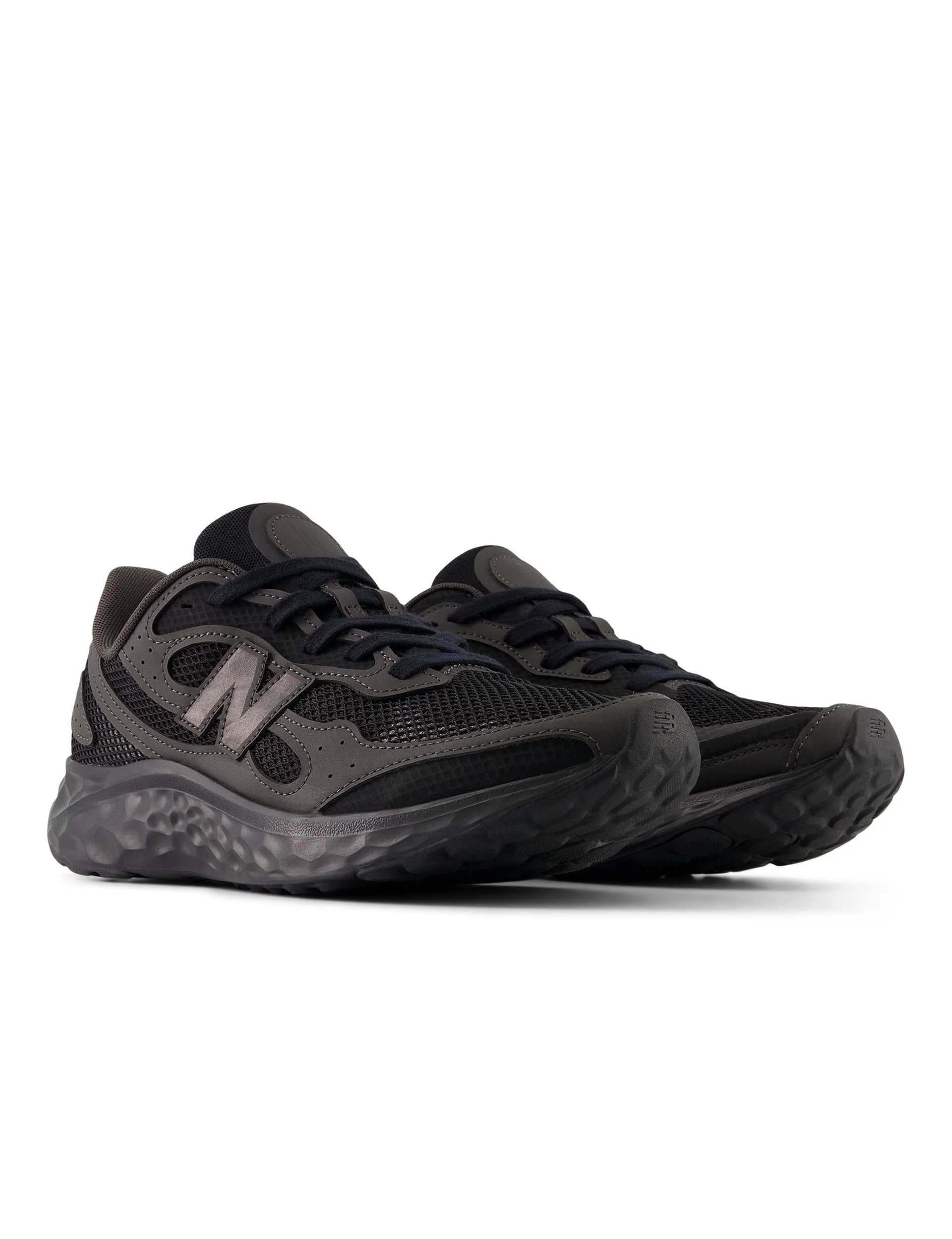 Fresh Foam Arishi V4 - Black - Image 2