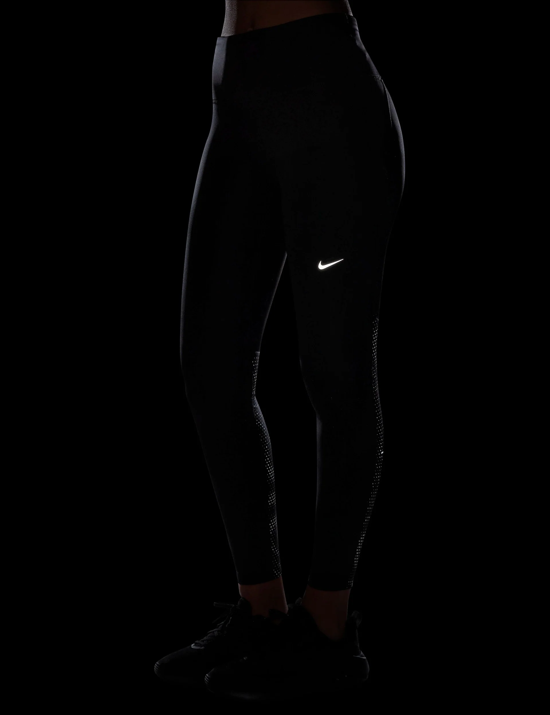 Tempo Flash High Waisted 7/8 Running Leggings - Black/Reflective Silver - Image 4