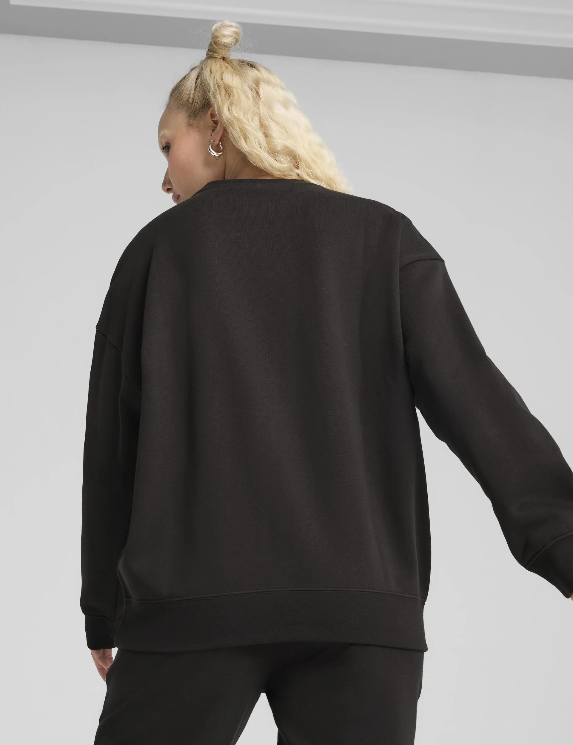 Essentials Oversized Crew - Black - Image 2