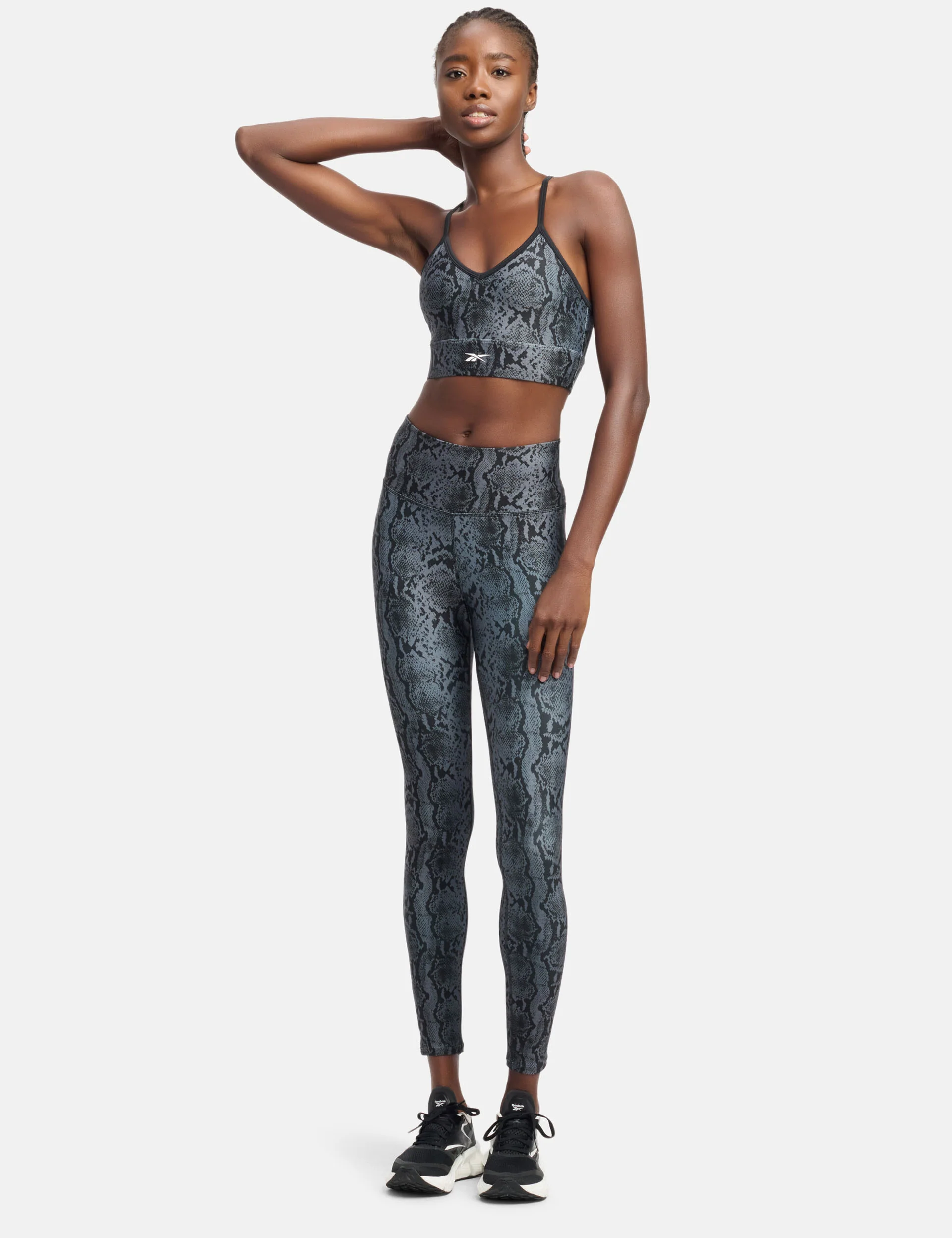 ID Train Bra - Black - Image 3