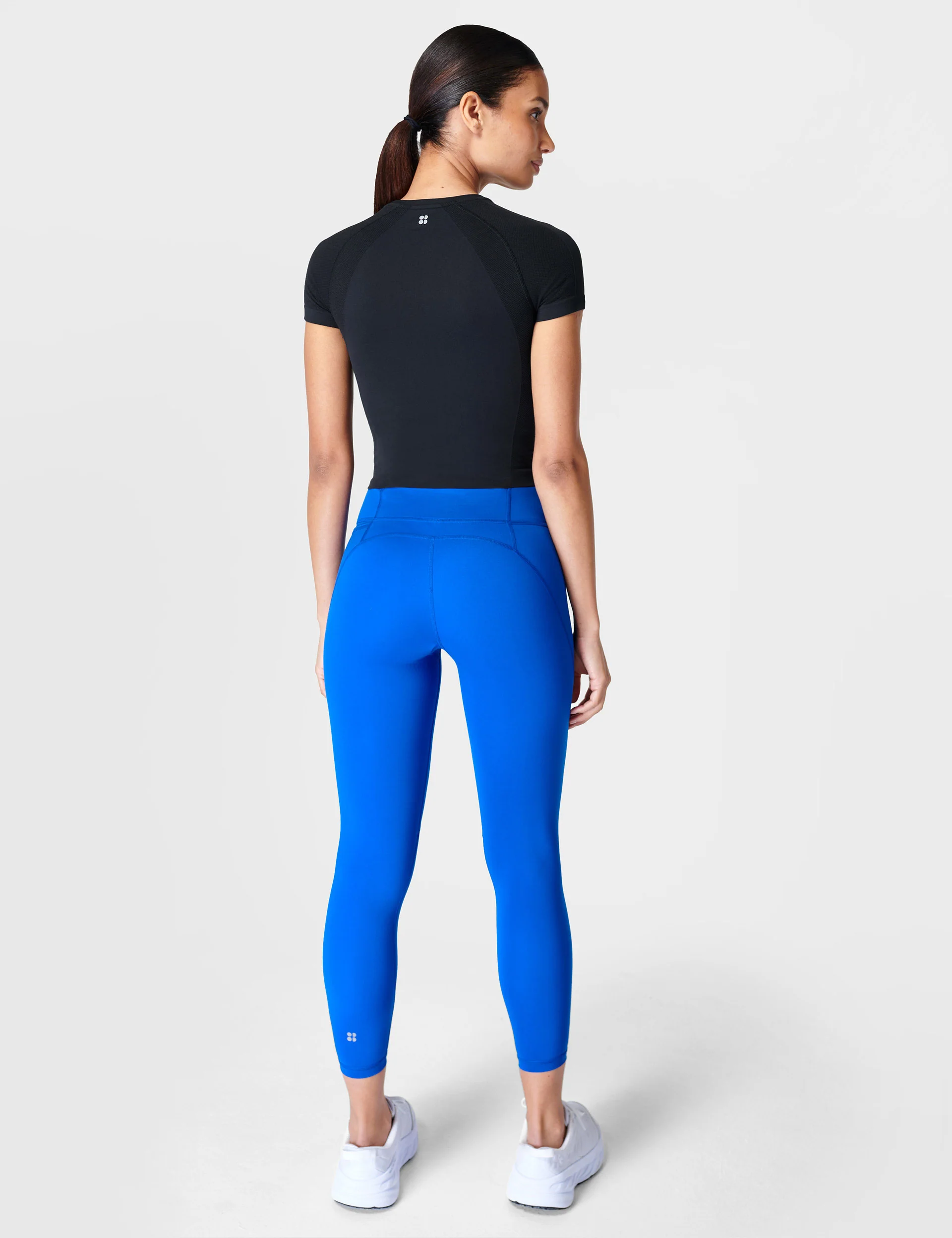 Athlete Crop Seamless Gym T-Shirt - Black - Image 4