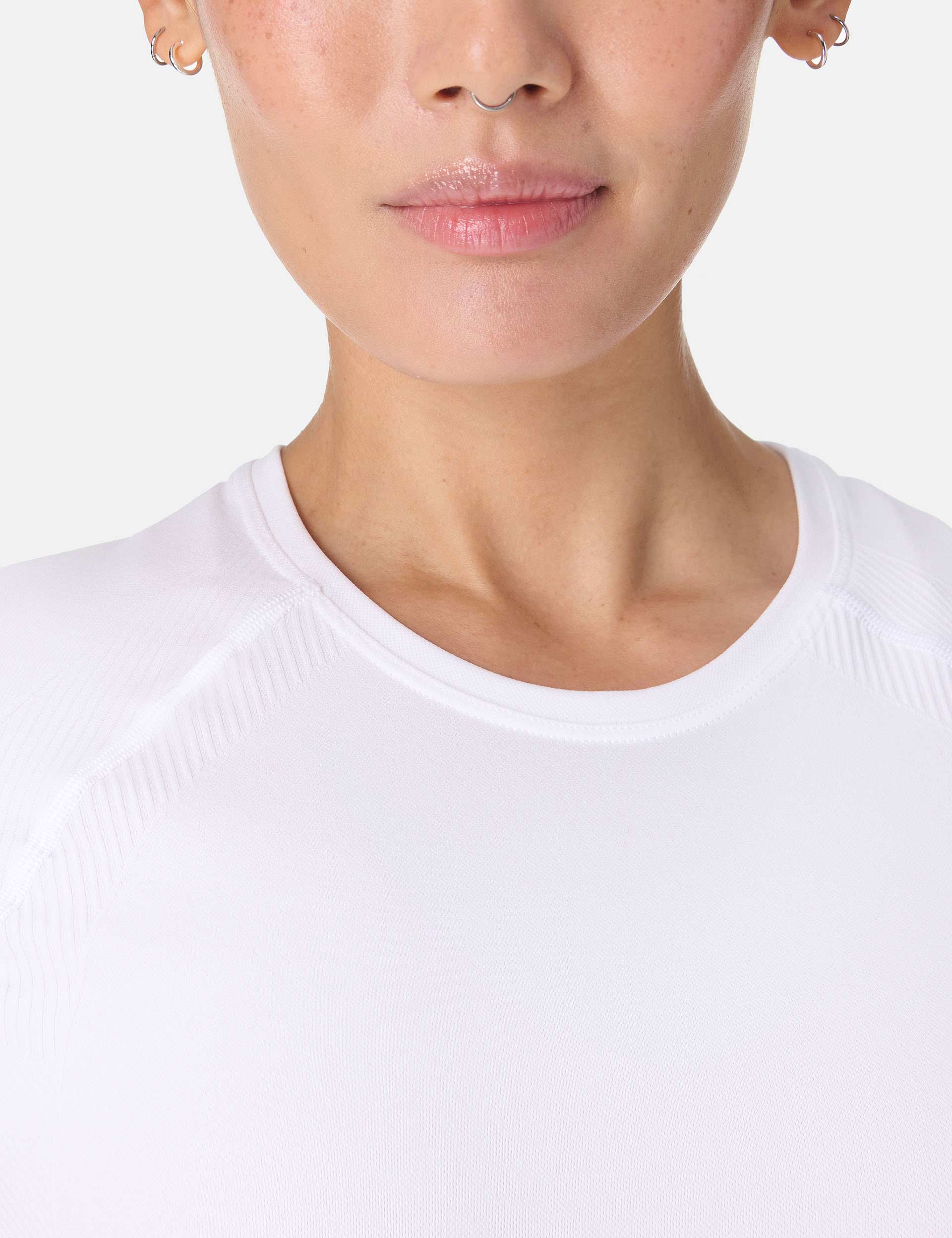Athlete Crop Seamless Workout T-Shirt - White - Image 3