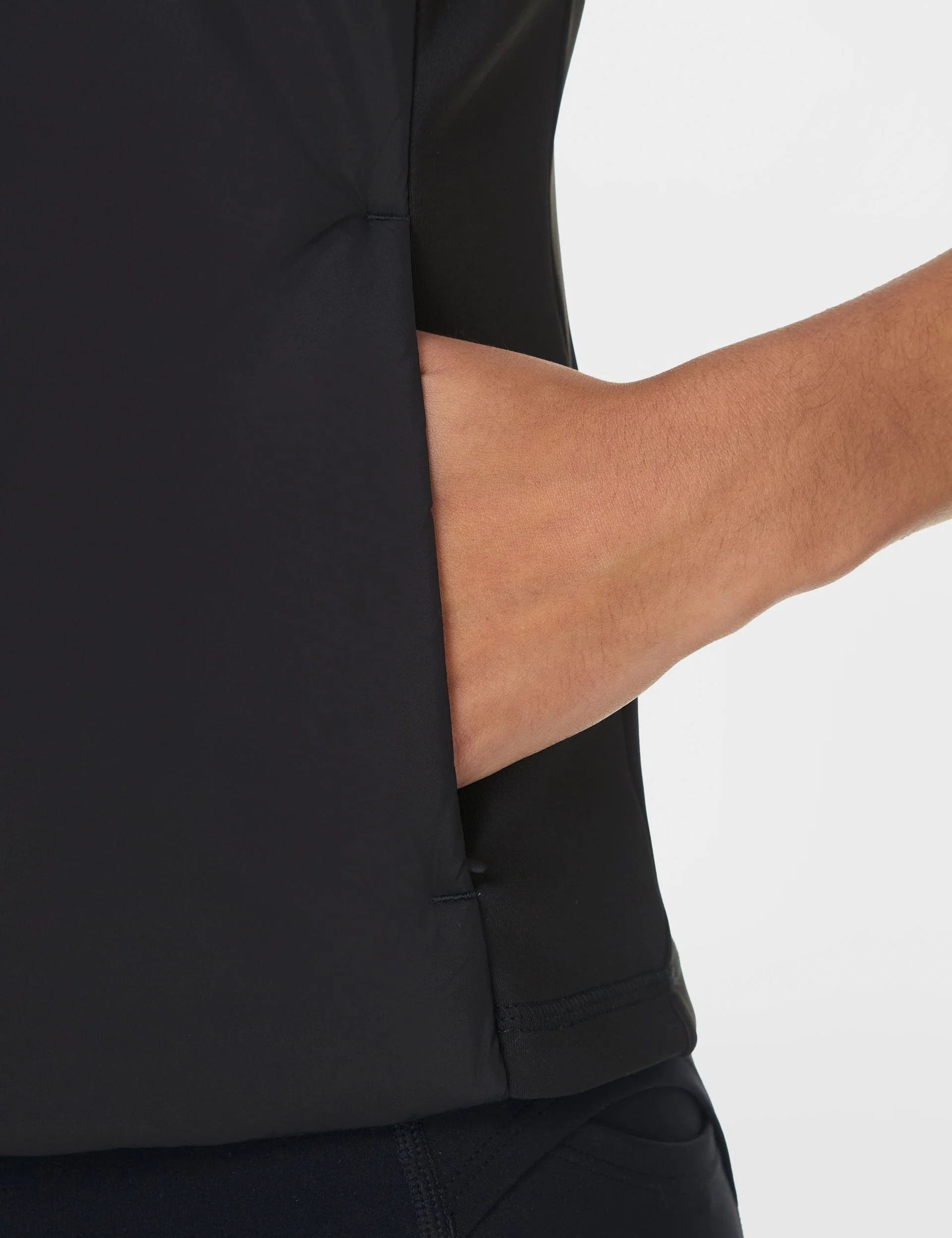 Limitless Run Gilet - Black - Image 5