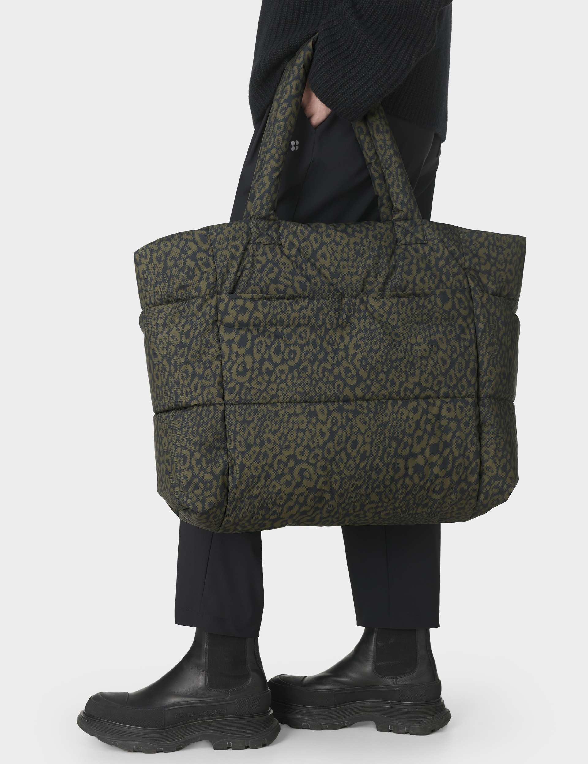 Nimbus Cloud Tote Bag - Large Green Leopard Print - Image 5
