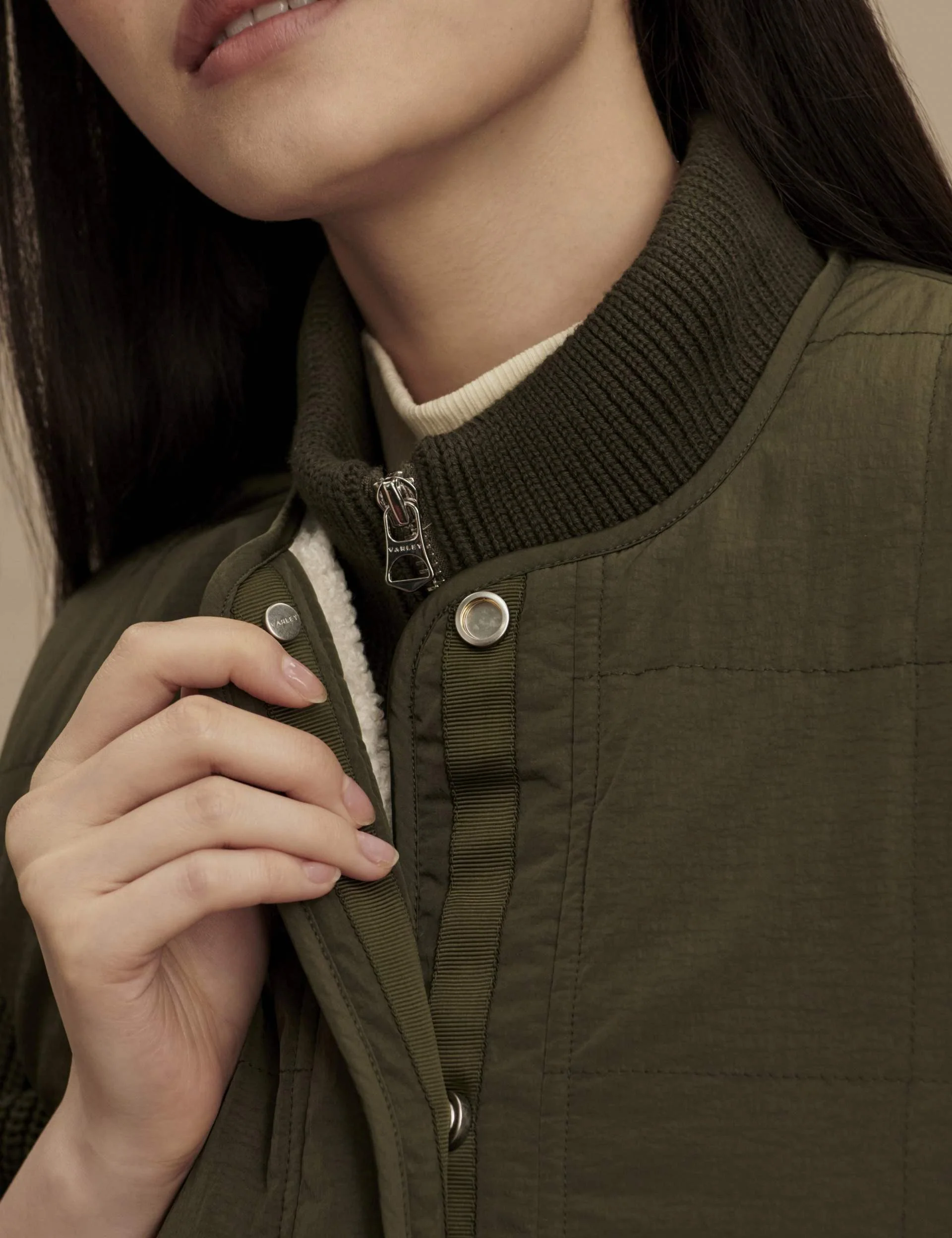 Audrea Reversible Gilet - Sandshell/Forest Night - Image 5