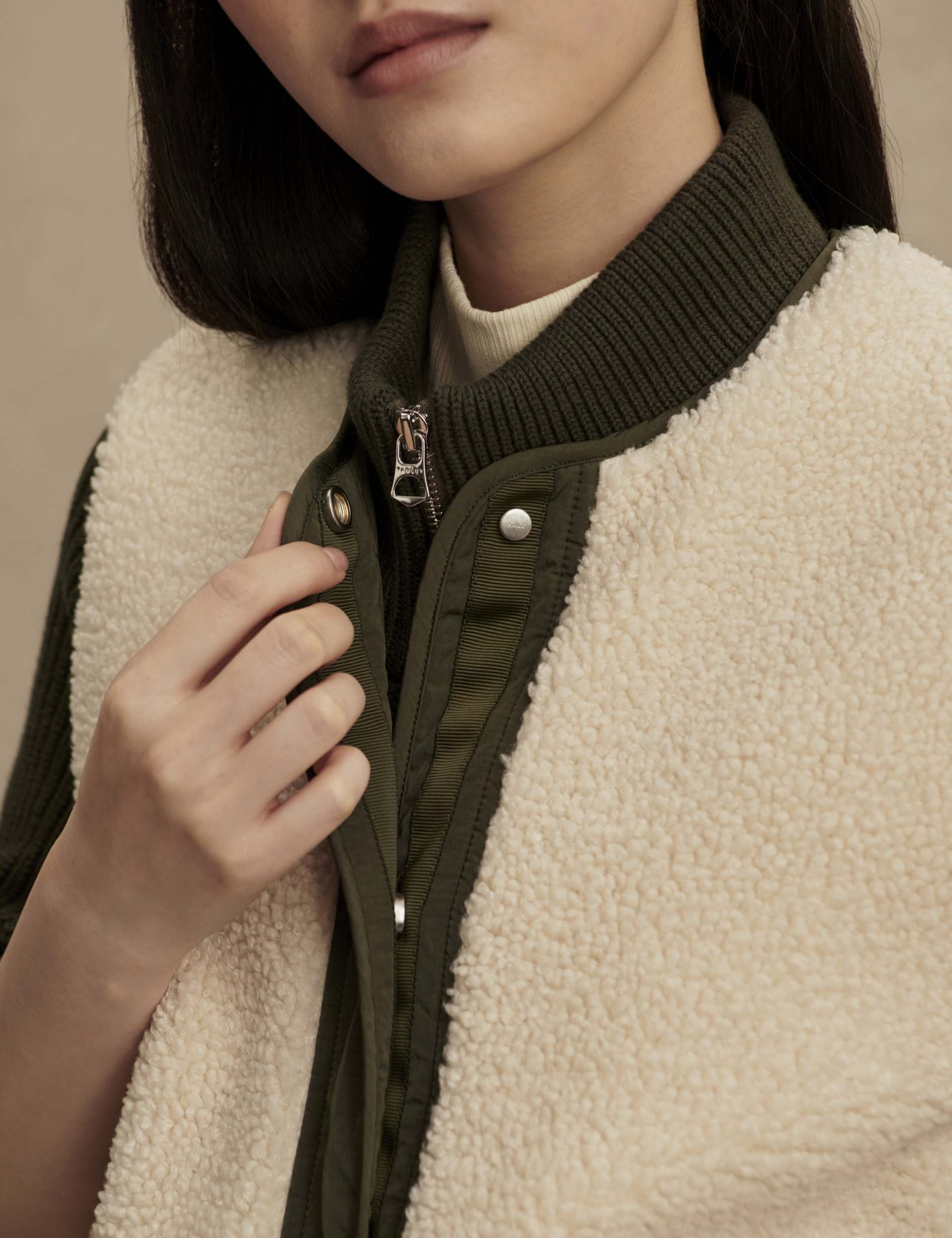 Audrea Reversible Gilet - Sandshell/Forest Night - Image 6