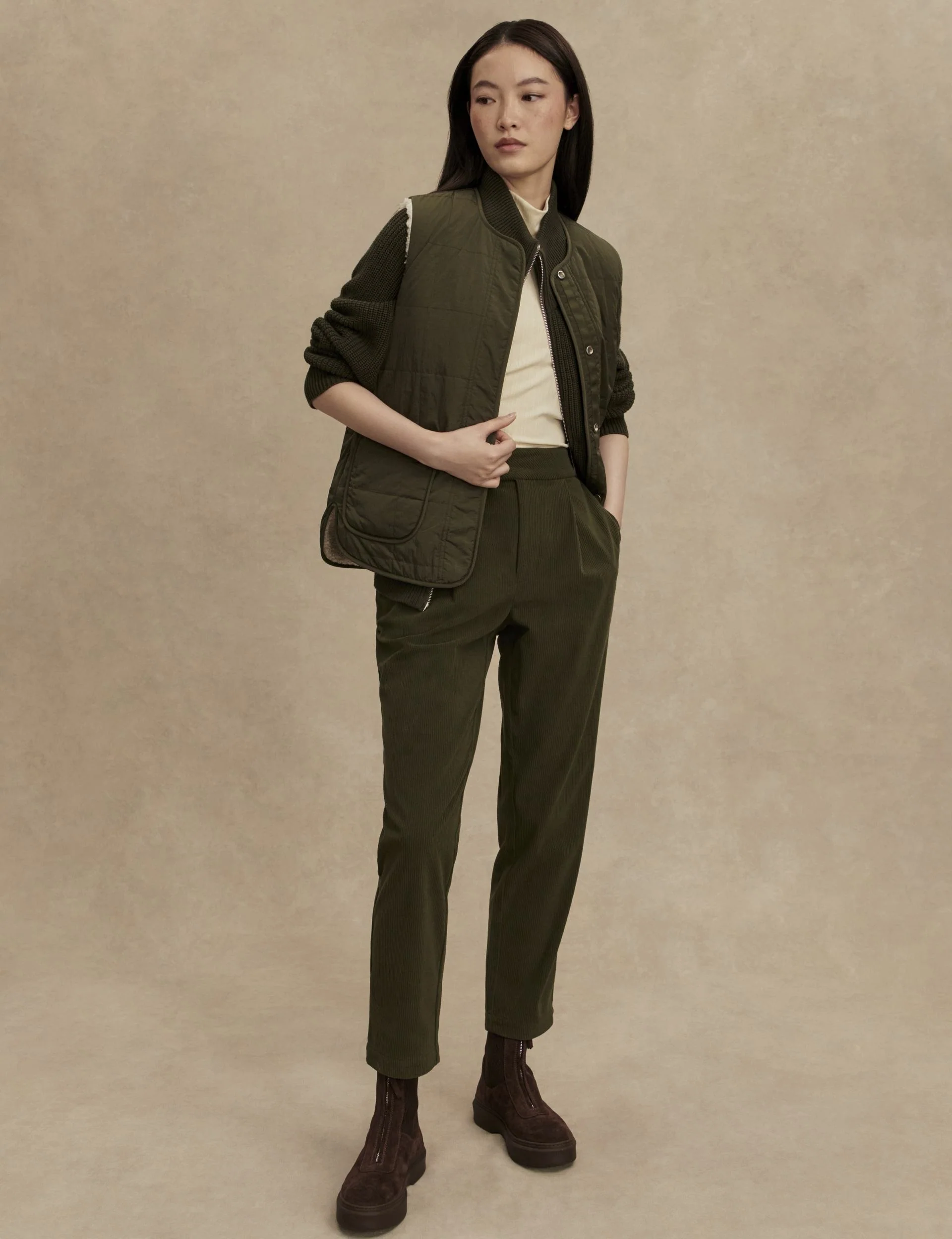 Audrea Reversible Gilet - Sandshell/Forest Night - Image 7