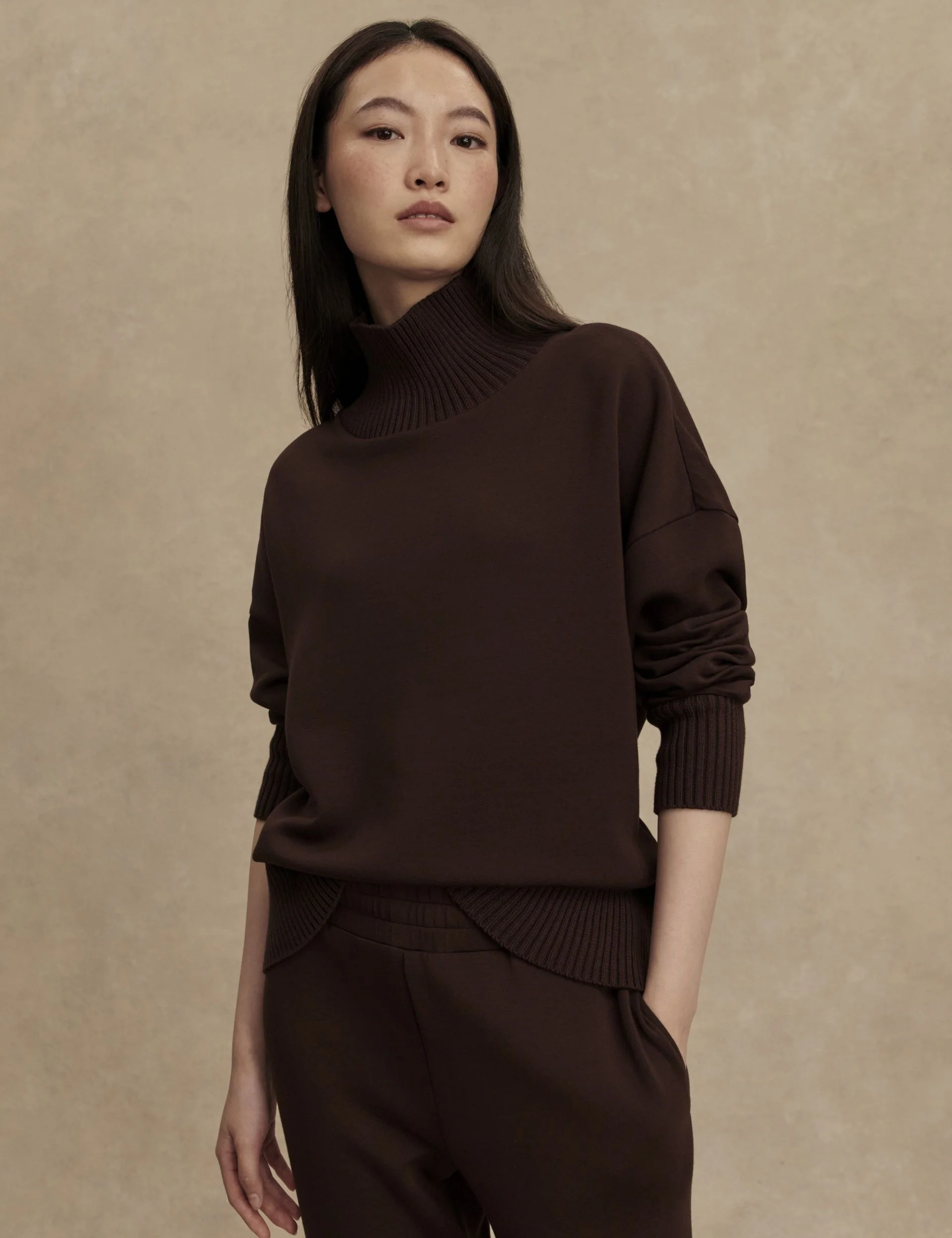 Barker High Neck Sweat - Coffee Bean