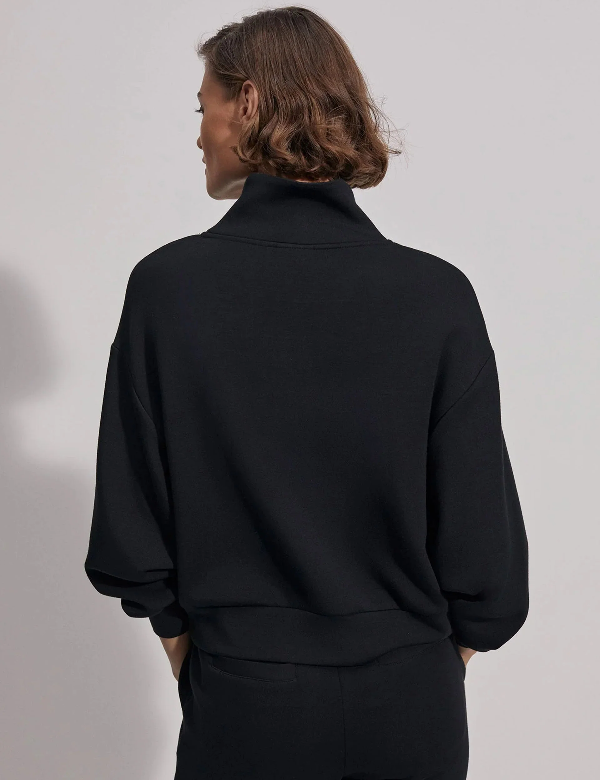 Davidson Sweat - Black - Image 2