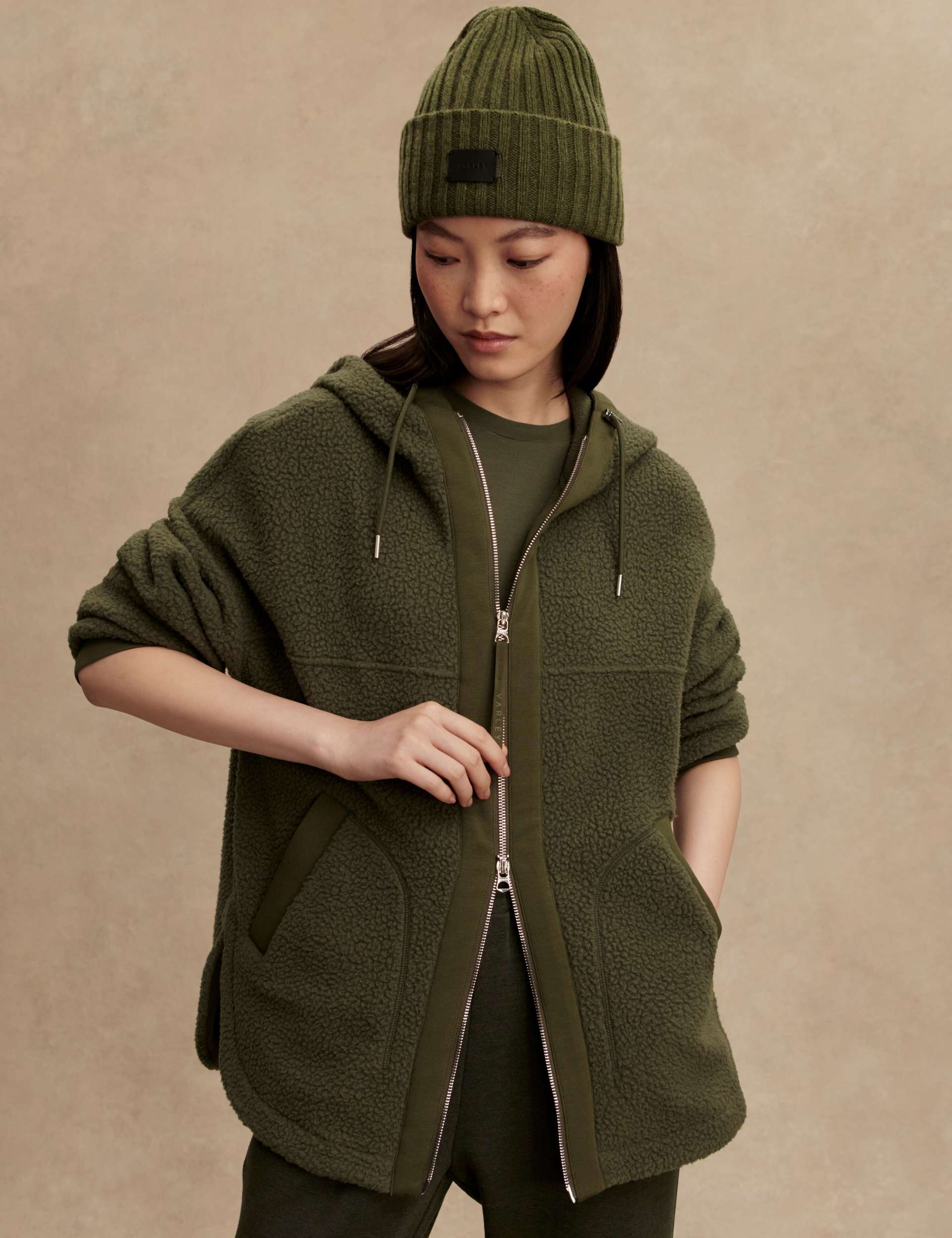 Fey Relaxed Fleece - Racing Olive - Image 7