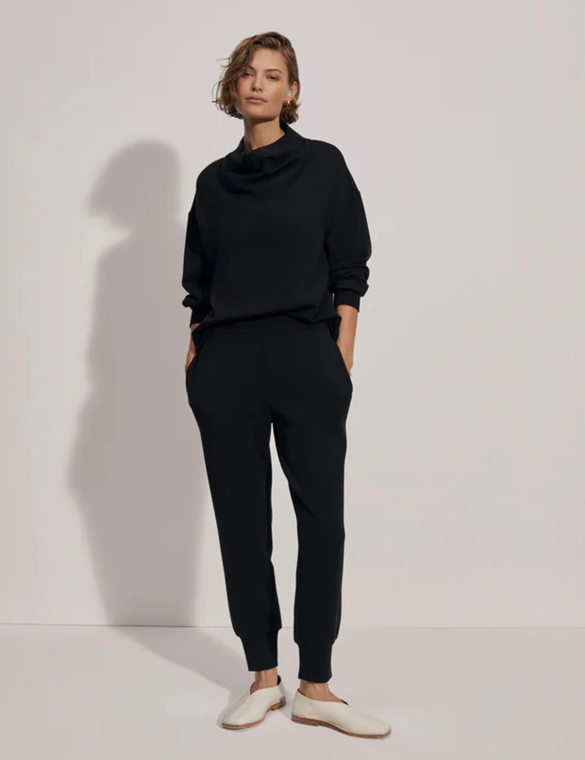 The Slim Cuff Pant 27.5" - Black - Image 3